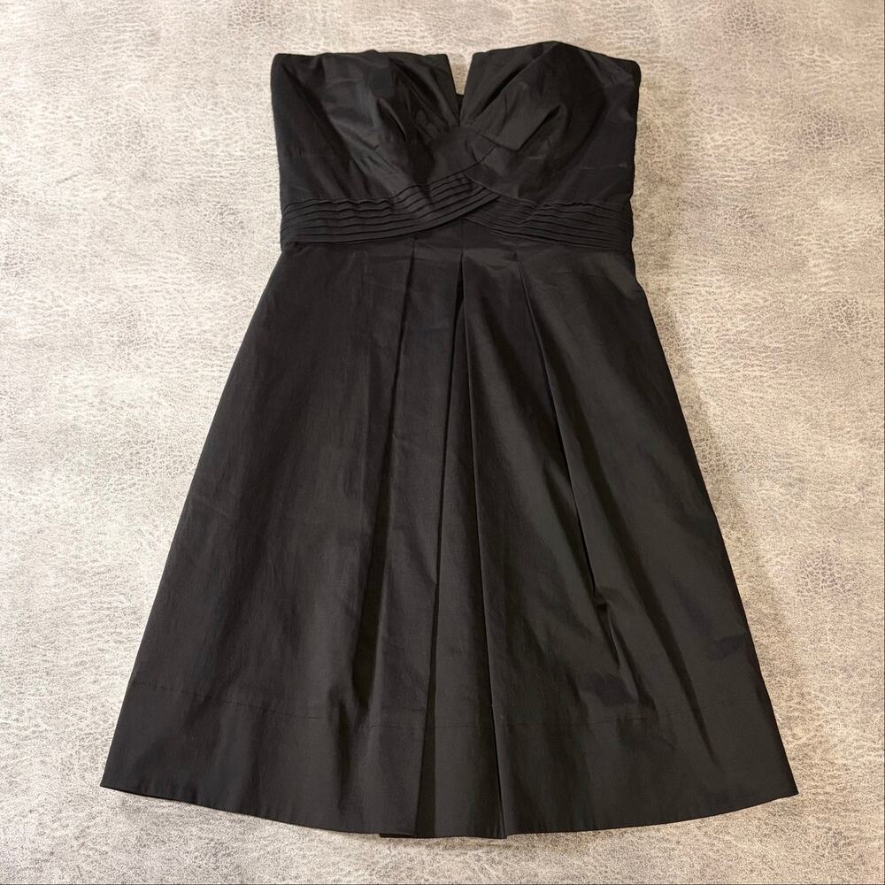 Black Structured Sweetheart Strapless Mini Dress